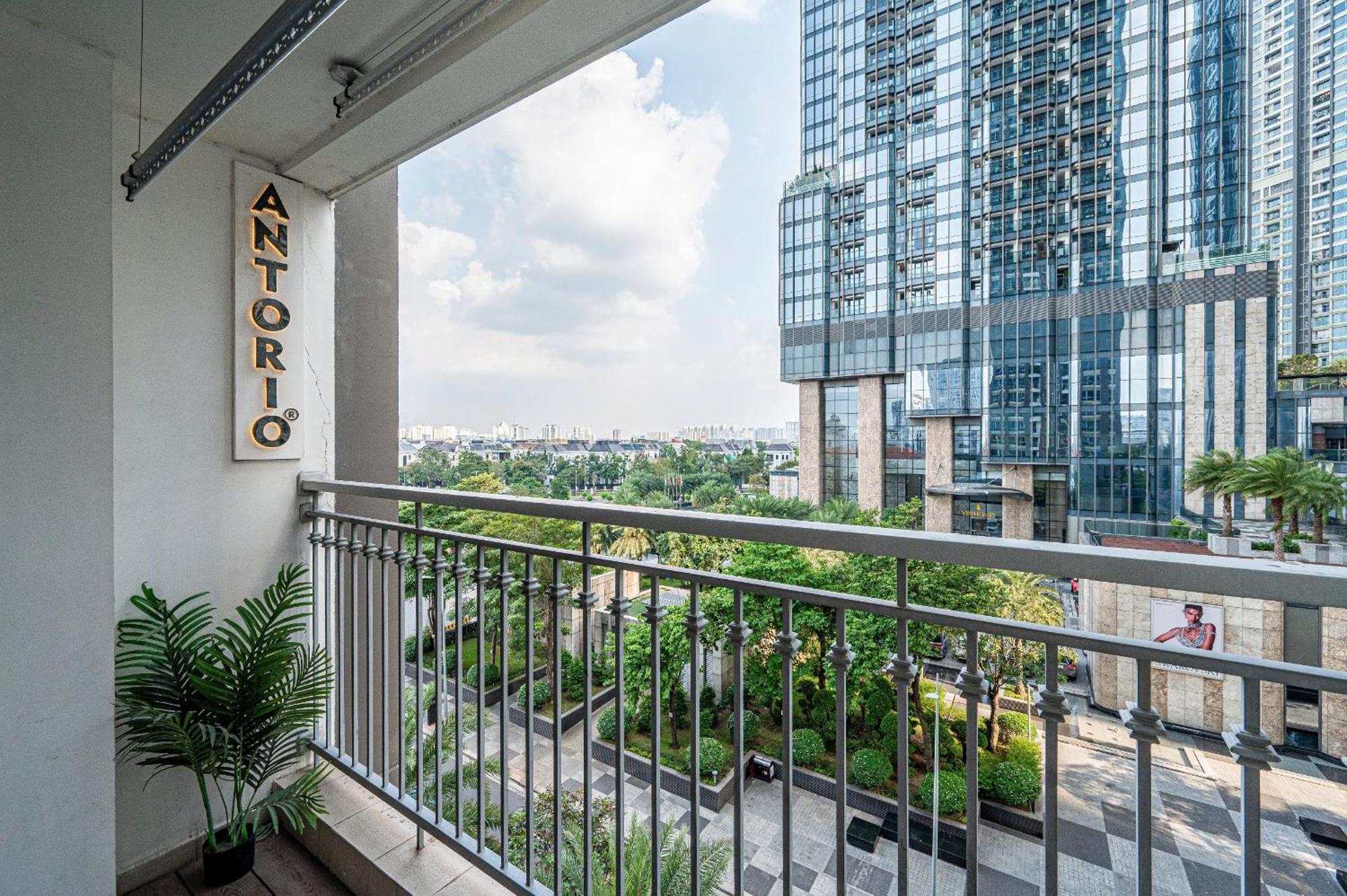 Vinhomes Landmark Luxury Apartment By Navie Хошимин Экстерьер фото